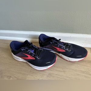 Brooks Adrenaline 22 - women’s size 9 Wide